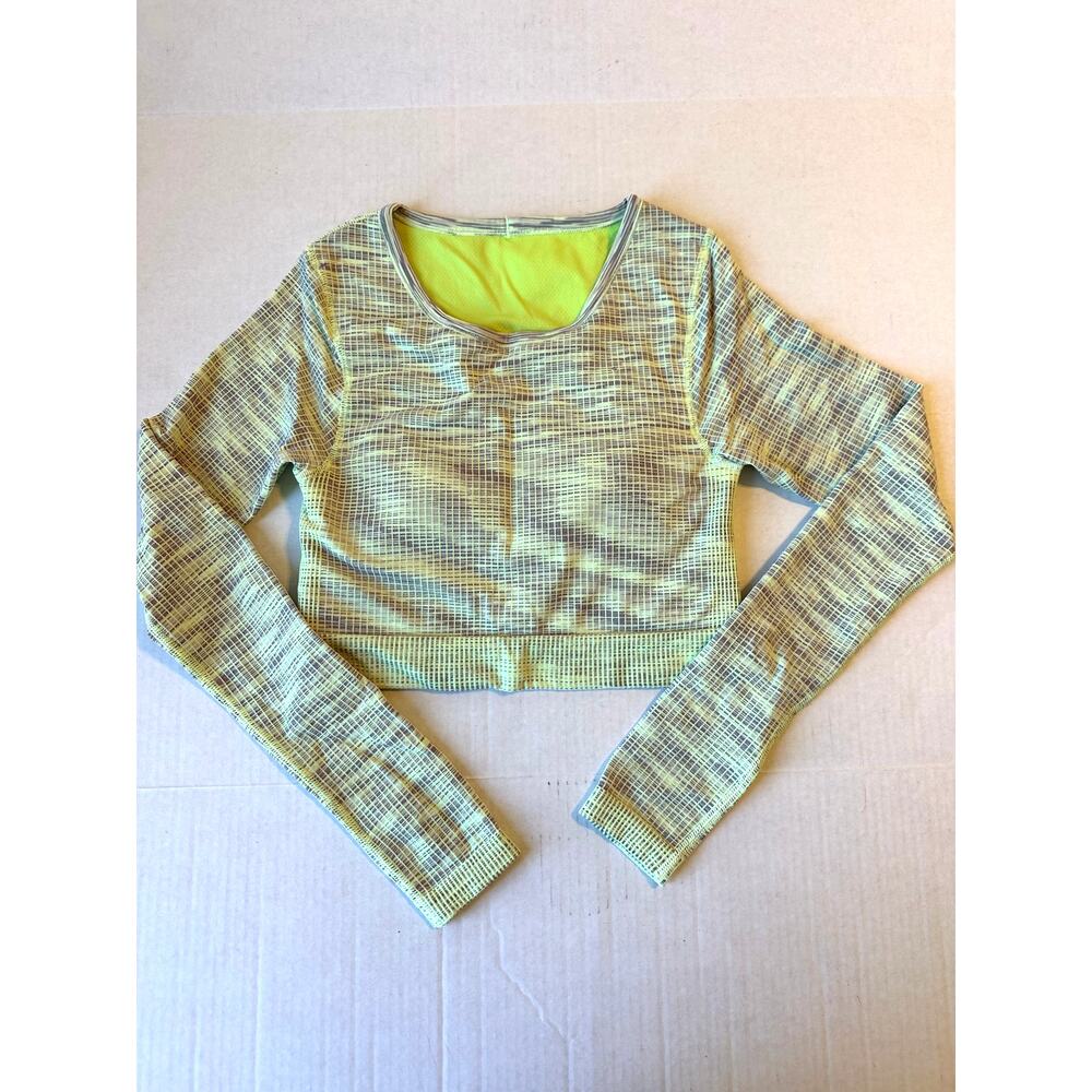 Lululemon Ebb to Street Cropped Long Sleeve Shirt Sz 6